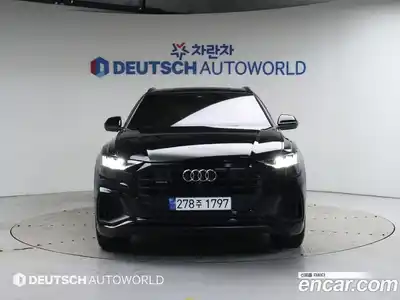 Audi Q8 2023 3.0 Автомат в Москве № 163992, миниатюра 3