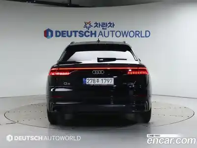 Audi Q8 2023 3.0 Автомат в Москве № 163992, миниатюра 4