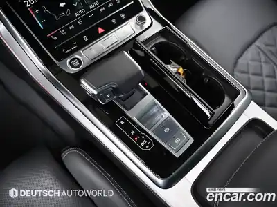 Audi Q8 2023 3.0 Автомат в Москве № 163992, миниатюра 9