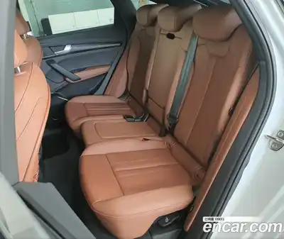 Audi Q5 2023 2.0 Автомат в Москве № 164033, миниатюра 11