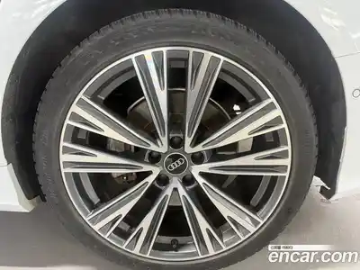 Audi A6 2023 2.0 Автомат в Москве № 164104, миниатюра 11