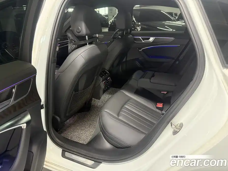 Audi A6 2023 2.0 Автомат в Москве № 164104, фото 10