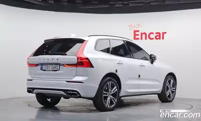 Volvo XC60 2021 2.0 Автомат в Москве № 164533, миниатюра 2