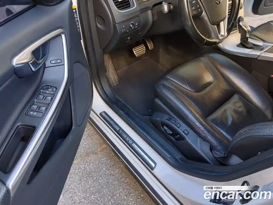 Volvo S60 2011 2.5 Автомат в Москве № 164877, фото 10