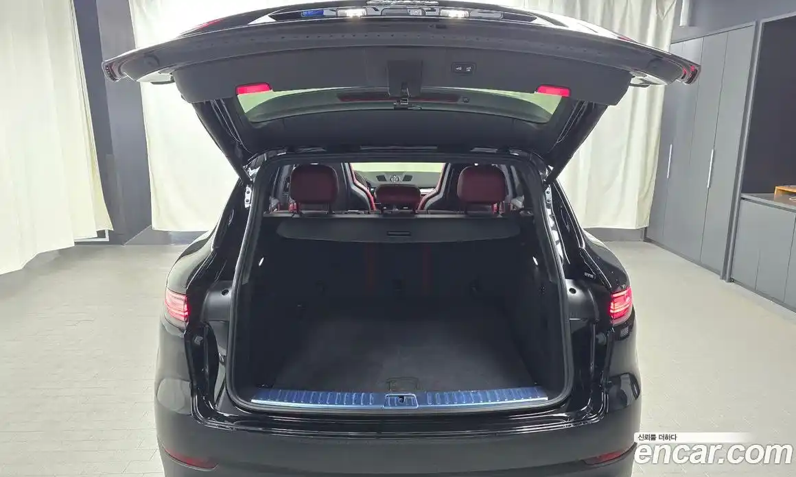 Porsche Cayenne 2022 3.0 Автомат в Москве № 165287, фото 14