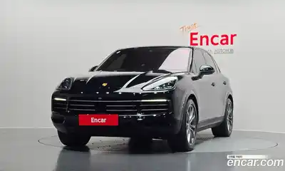 Porsche Cayenne 2022 3.0 Автомат в Москве № 165287, миниатюра 3