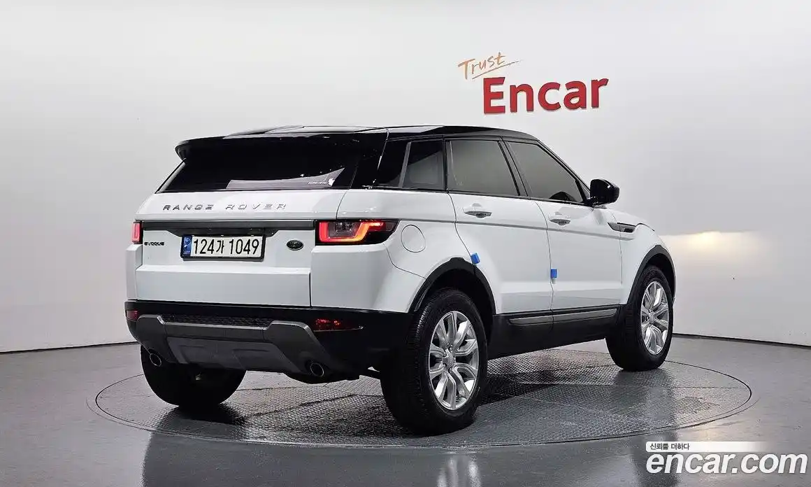 Land Rover Range-Rover Evoque 2017 2.0 Автомат в Москве № 166146, фото 15