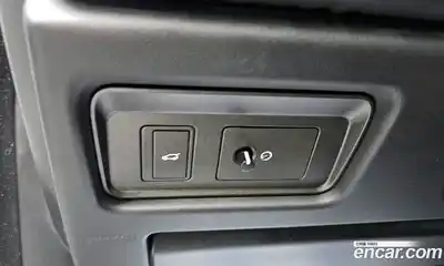 Land Rover Range-Rover Evoque 2017 2.0 Автомат в Москве № 166146, миниатюра 4