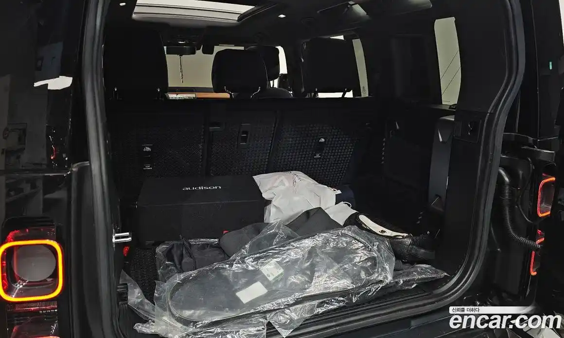 Land Rover Defender 2023 3.0 Автомат в Москве № 166198, фото 20