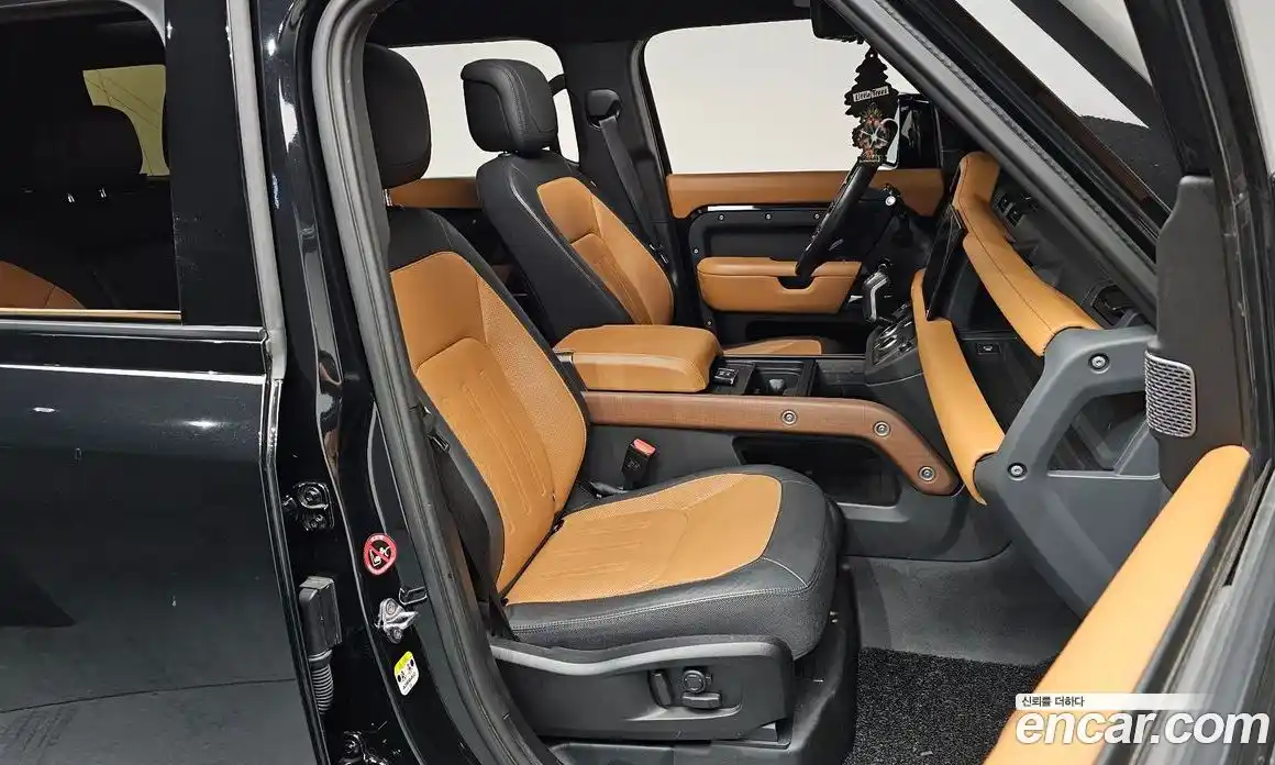 Land Rover Defender 2023 3.0 Автомат в Москве № 166198, фото 10