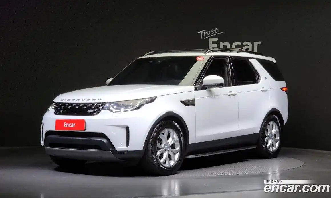 Land Rover Discovery 2019 2.0 Автомат в Москве № 166506, фото 1