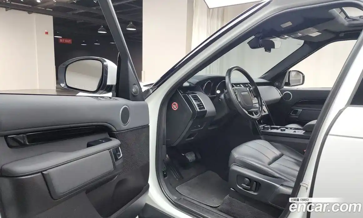 Land Rover Discovery 2019 2.0 Автомат в Москве № 166506, фото 11