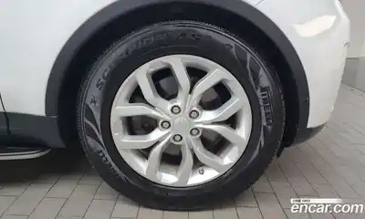 Land Rover Discovery 2019 2.0 Автомат в Москве № 166506, миниатюра 3