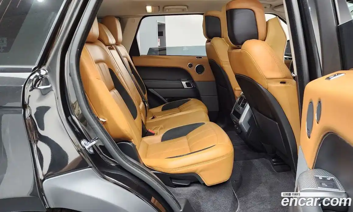 Land Rover Range-Rover Sport 2019 3.0 Автомат в Москве № 166604, фото 15