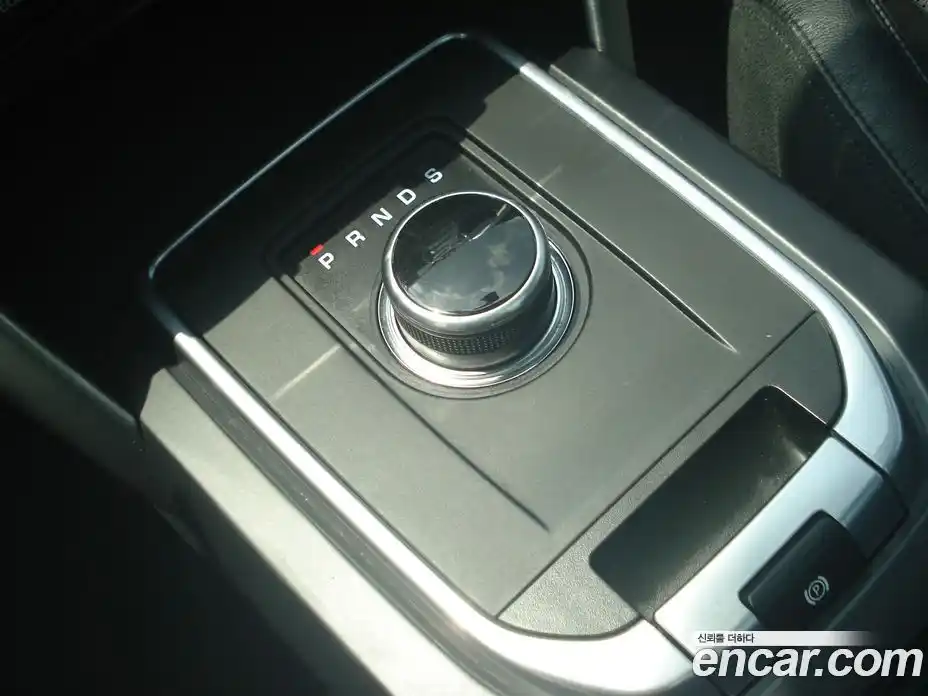 Land Rover Discovery Sport 2017 2.0 Автомат в Москве № 166861, фото 9