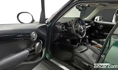 Mini Cooper 2015 1.5 Автомат в Москве № 167125, миниатюра 11