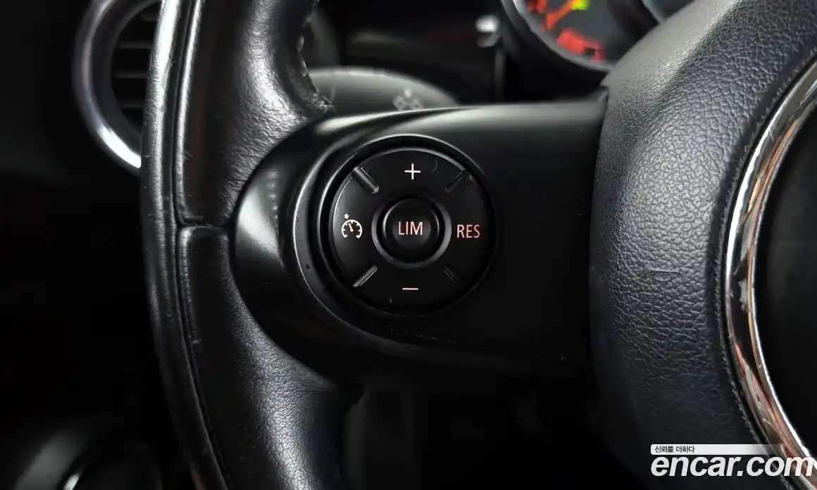 Mini Cooper 2015 1.5 Автомат в Москве № 167125, фото 18