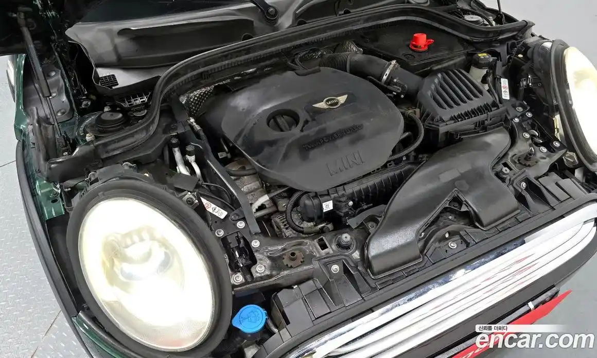 Mini Cooper 2015 1.5 Автомат в Москве № 167125, фото 6