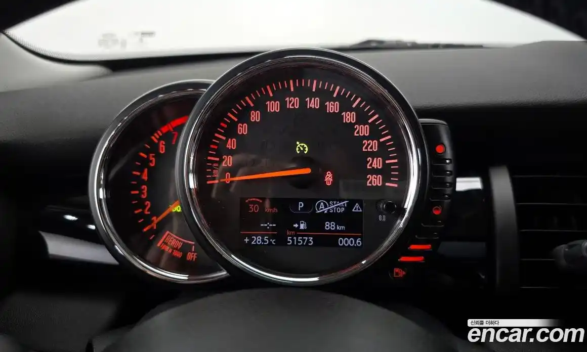 Mini Cooper 2015 1.5 Автомат в Москве № 167125, фото 8