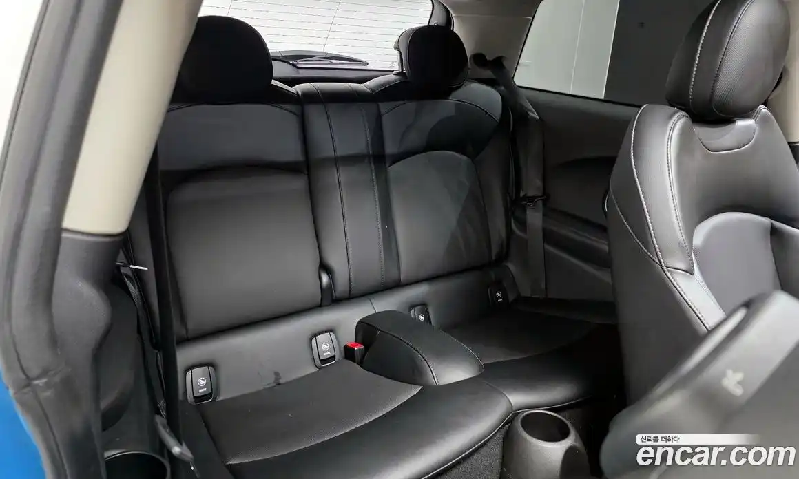 Mini Cooper 2017 1.5 Автомат в Москве № 167233, фото 11