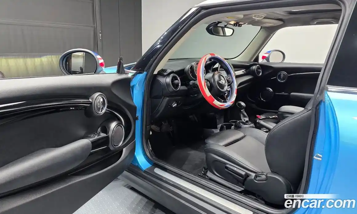 Mini Cooper 2017 1.5 Автомат в Москве № 167233, фото 14