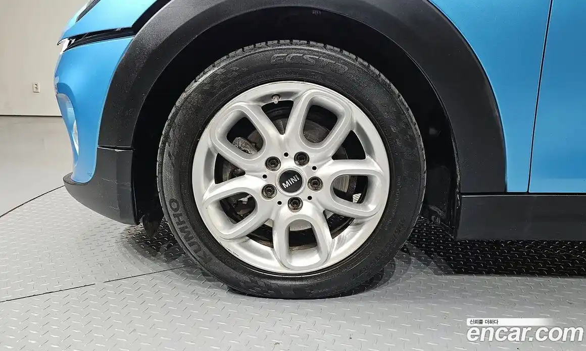 Mini Cooper 2017 1.5 Автомат в Москве № 167233, фото 17