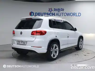 Volkswagen Tiguan 2014 2.0 Автомат в Москве № 168965, миниатюра 2