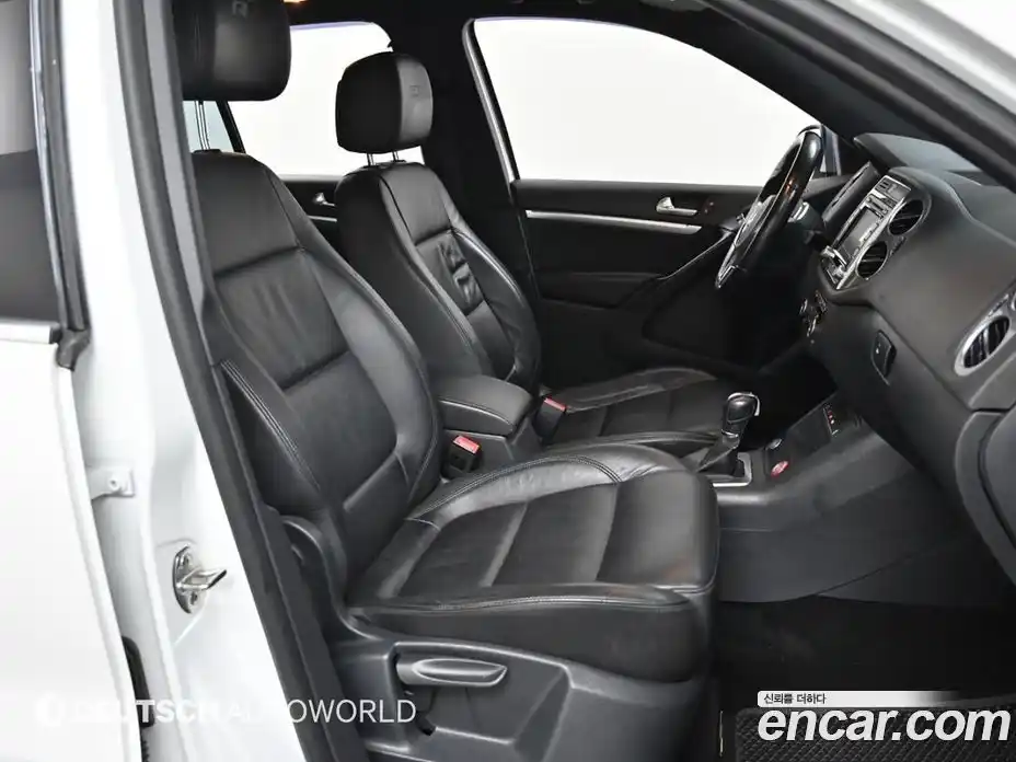 Volkswagen Tiguan 2014 2.0 Автомат в Москве № 168965, фото 10