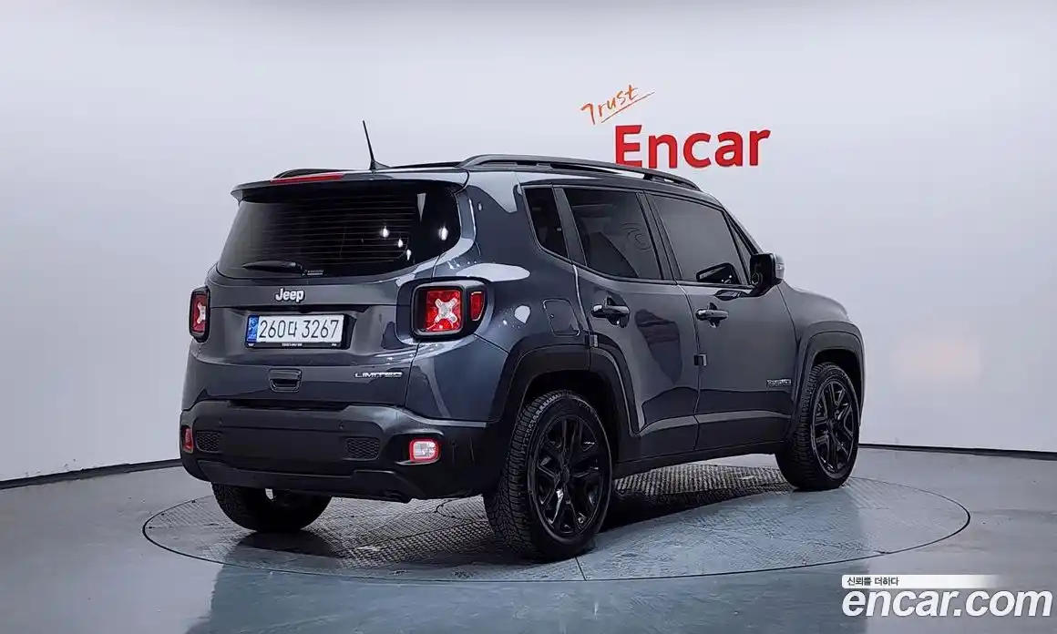 Jeep Renegade 2022 1.3 Автомат в Москве № 169407, фото 18