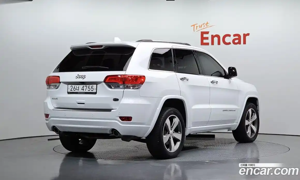 Jeep Cherokee 2015 3.6 Автомат в Москве № 169725, фото 13