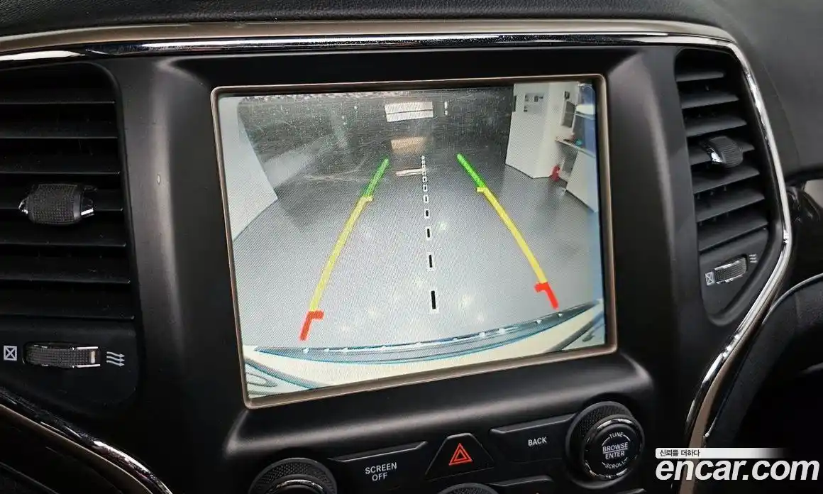 Jeep Cherokee 2015 3.6 Автомат в Москве № 169725, фото 19