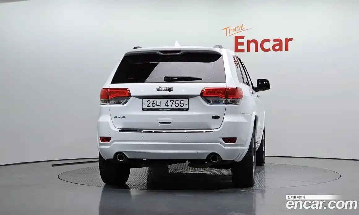 Jeep Cherokee 2015 3.6 Автомат в Москве № 169725, фото 8