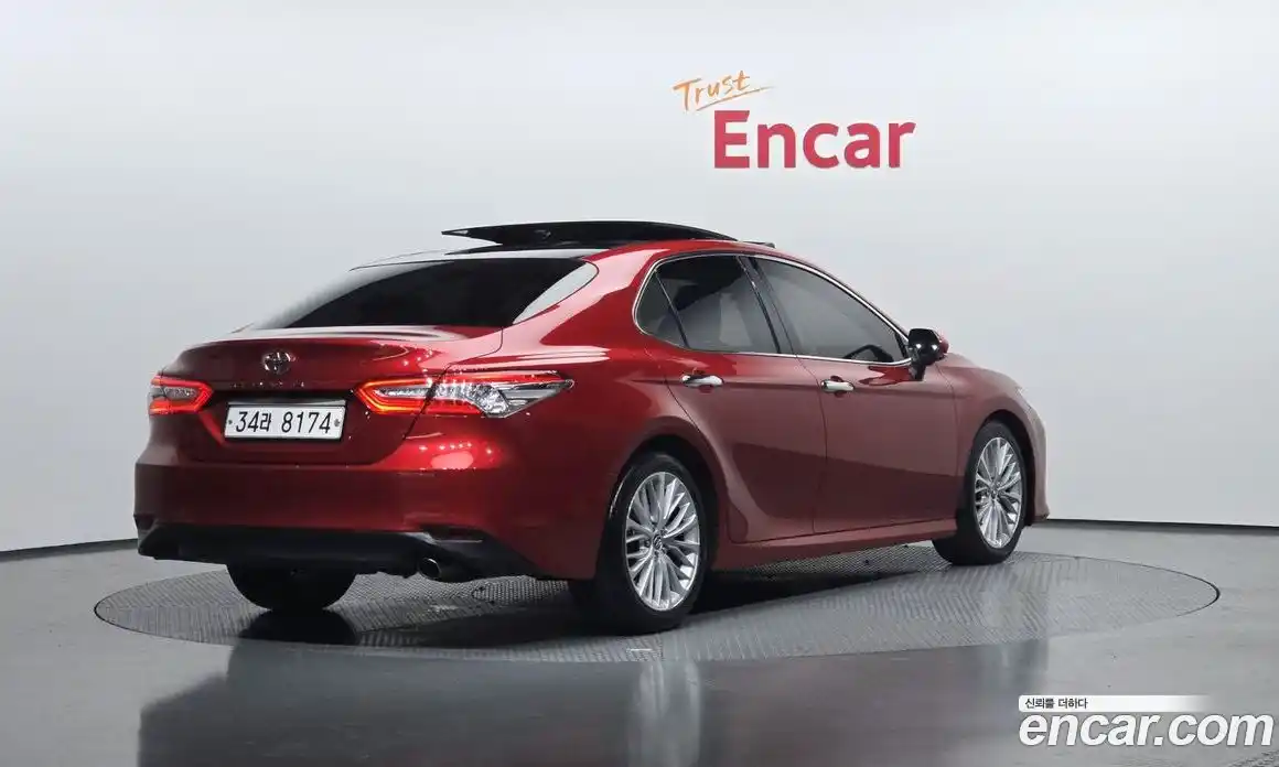 Toyota Camry 2018 2.5 Автомат в Москве № 170198, фото 4