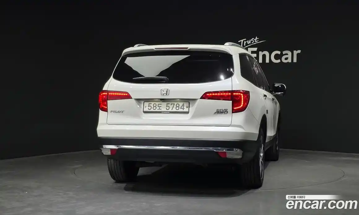 Honda Pilot 2017 3.5 Автомат в Москве № 170644, фото 4