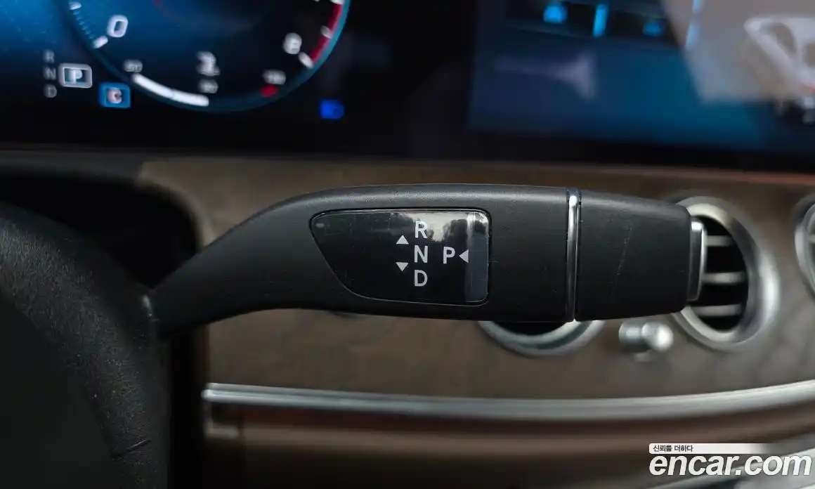 Mercedes-Benz E-Class 2023 2.0 Автомат в Москве № 173364, фото 19