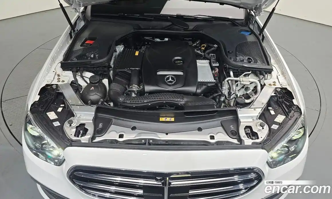 Mercedes-Benz E-Class 2023 2.0 Автомат в Москве № 173364, фото 9