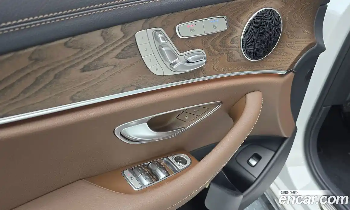 Mercedes-Benz E-Class 2023 2.0 Автомат в Москве № 173364, фото 10