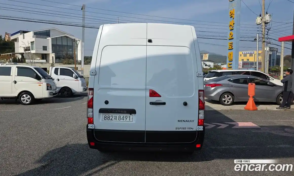 Renault Master 2024 2.3 Механическая в Москве № 176207, фото 4