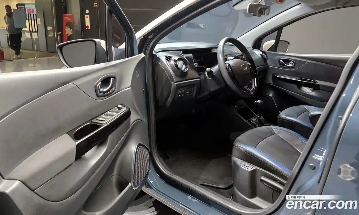 Renault QM3 2016 1.5 Автомат в Москве № 180060, фото 20