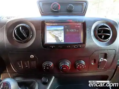 Renault Master 2019 2.3 Механическая в Москве № 185576, миниатюра 12