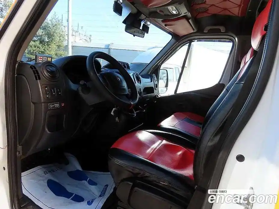 Renault Master 2019 2.3 Механическая в Москве № 185576, фото 8