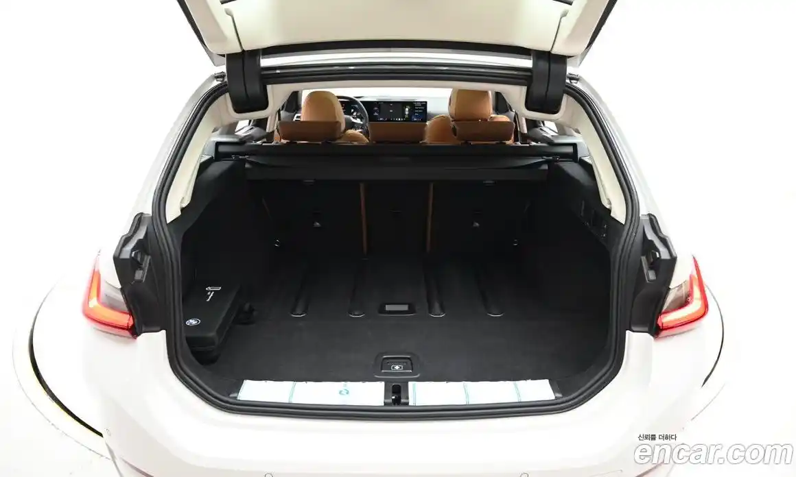 BMW 3-Series 2025 2.0 Автомат в Москве № 187322, фото 20