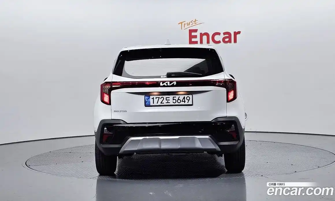 Kia Seltos 2024 1.6 Автомат в Москве № 190142, фото 1