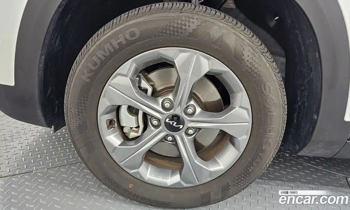 Kia Seltos 2024 1.6 Автомат в Москве № 190142, фото 13