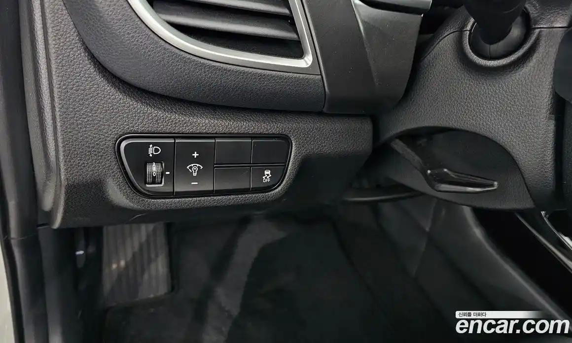 Kia Seltos 2024 1.6 Автомат в Москве № 190142, фото 17