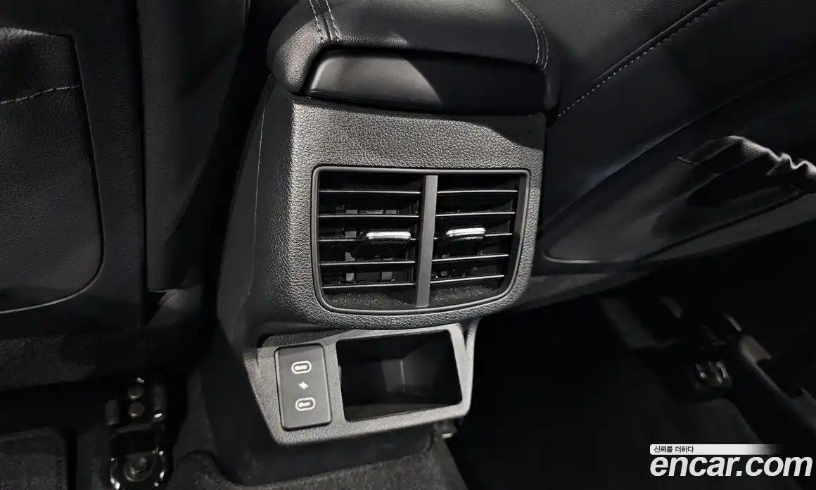 Kia Seltos 2024 1.6 Автомат в Москве № 190142, фото 4