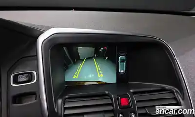 Volvo XC60 2017 2.0 Автомат в Москве № 190881, миниатюра 5