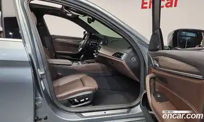 BMW 5-Series, 2018