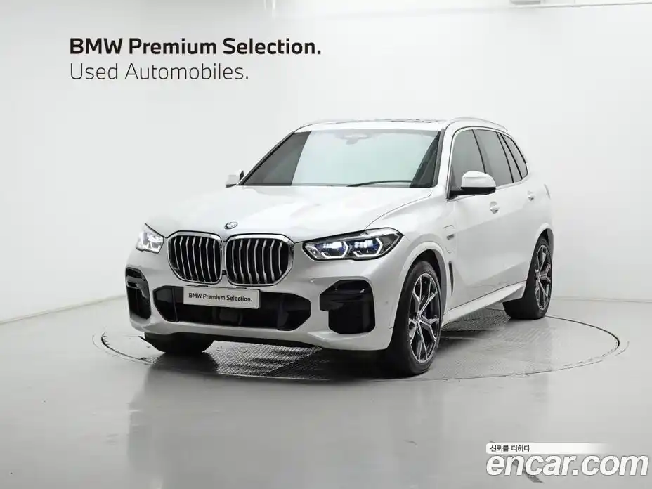 BMW X5 2023 3.0 Автомат в Москве № 192837, фото 1