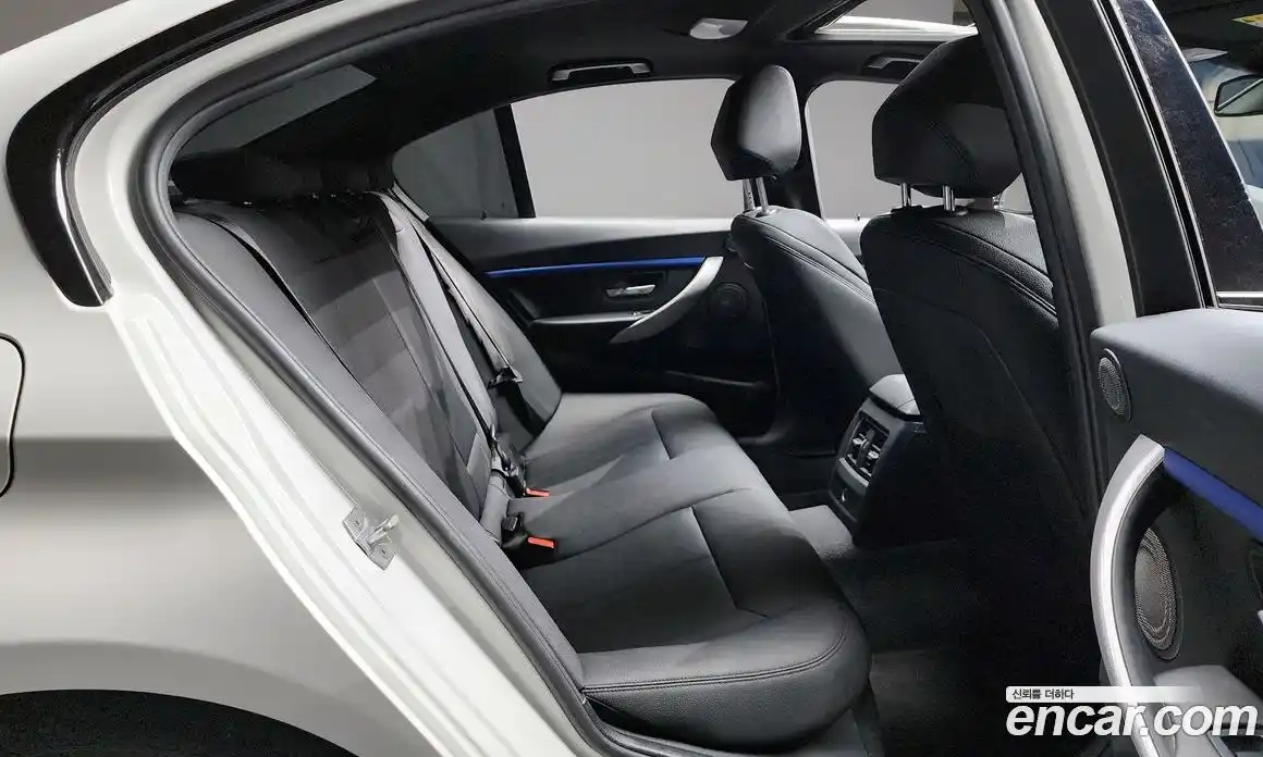 BMW 3-Series 2017 2.0 Автомат в Москве № 193051, фото 18